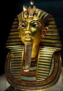 220px-Mask_of_Tutankhamun_2003-12-07.jpg