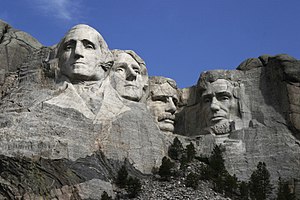 300px-Dean_Franklin_-_06.04.03_Mount_Rushmore_Monument_by-sa-3_new.jpg