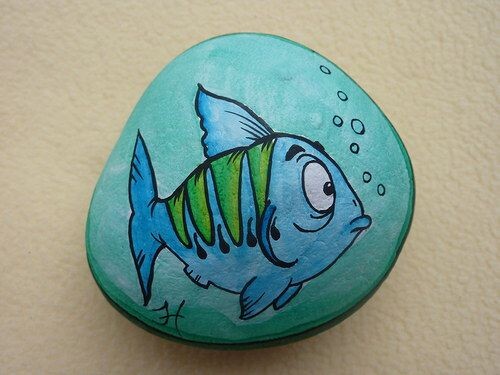 fish-painted-rock.jpg