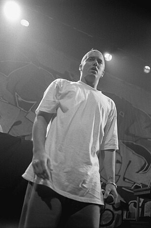 308px-Eminem-06-mika.jpg