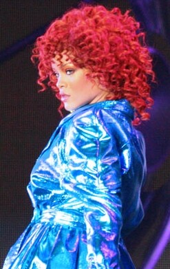 Rihanna_LOUD_Tour_Minneapolis-2.jpg