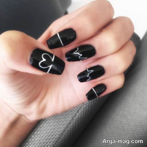 Black-nail-design-2.jpeg