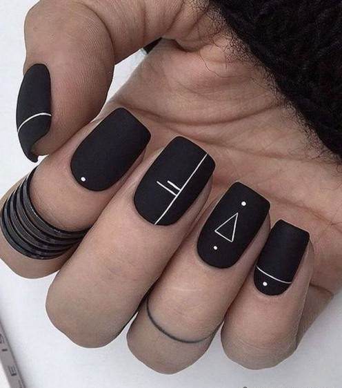 Black-nail-design-6-e1577179159510.jpeg