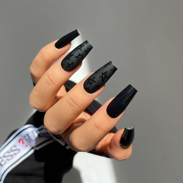black-nail-model-for-girls-9f37cd4e221d1e5a4.jpeg